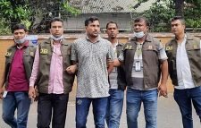 পুলিশ বলছে, আকাশ ‘কন্ট্রাক্ট কিলার’