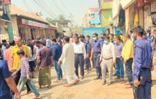 কুলাউড়া পৌর শহরে ফুটপাতে উচ্ছেদ অভিযান, ১৩ হাজার টাকা জরিমানা