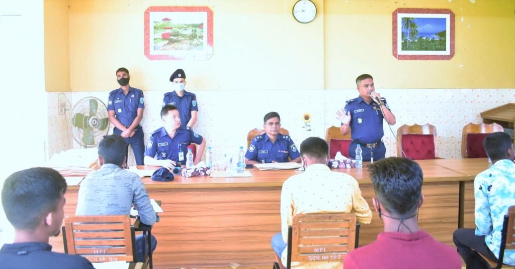 ট্রেইনি রিক্রুট কনস্টেবল পদে নিয়োগের লিখিত পরীক্ষা সম্পন্ন