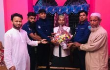 যুক্তরাজ্য প্রবাসী সমাজসেবী আলহাজ্ব  আকরম আলীর সাথে  বিশ্বনাথ   থানা পুলিশ`র সাক্ষাৎ