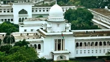 সরাসরি বিচারকাজে ফিরেছেন সুপ্রিম কোর্ট