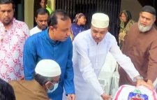 প্রবাসী আব্দুল কাশিম এর পক্ষ থেকে ইফতার ও সেহরী সামগ্রী বিতরণ