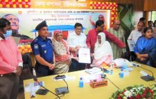 মৌলভীবাজারে ৭ টি উপজেলায়৪ শত ৯৫ টি পরিবারকে প্রধানমন্ত্রীর উপহারের ঘর বিতরণ