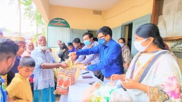 মৌলভীবাজারে ১ম পর্যায়ে ৭২ হাজার ৪২৬ পরিবার পেলেন টিসিবির পণ্য