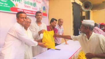 যুক্তরাজ্য আব্দুল জলিলের পক্ষ থেকে খাদ্য সামগ্রী বিতরন 