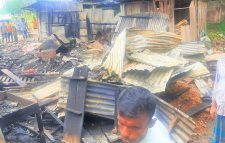 শ্রীমঙ্গল উত্তরসুর এলাকায় তিনটি দোকানে আগুনে পুড়ে ছাই