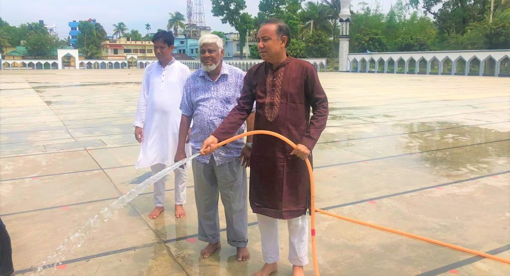সৈয়দ শাহ মোস্তফা (র:) পৌর ঈদগাহ পরিস্কার-পরিচ্ছন্নতা কাজ শেষে প্রস্তুুত