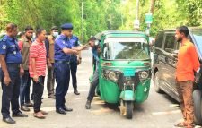 পর্যটকদের নিরাপত্তায় জেলা পুলিশের বিশেষ তৎপরতা