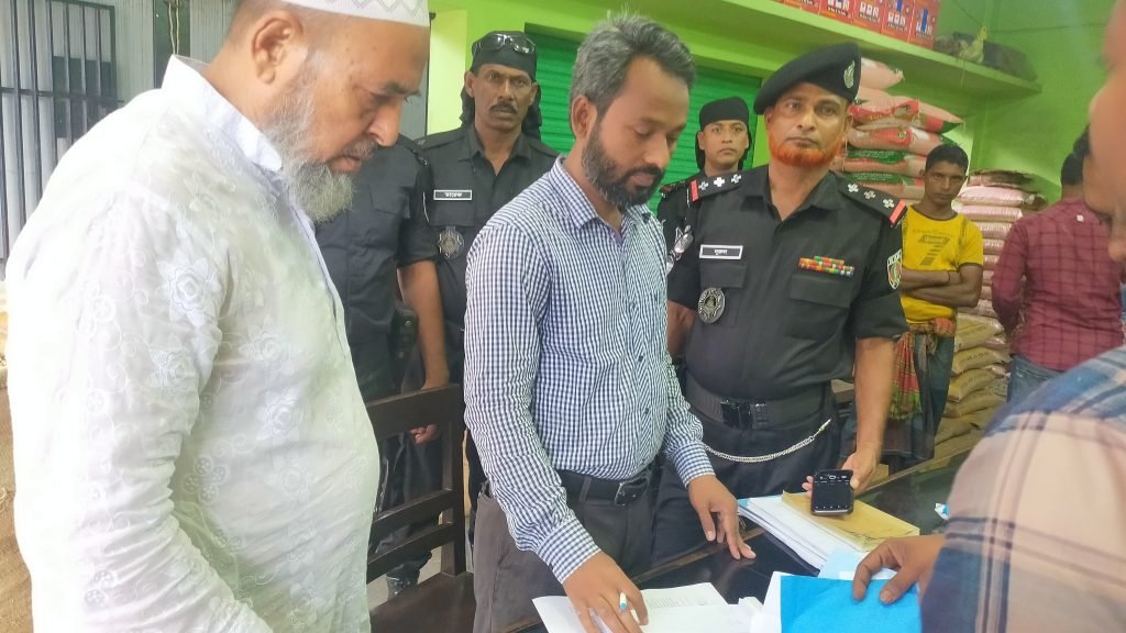 শ্রীমঙ্গলে আটা-ময়দা মজুদ ১ লাখ ৪২ হাজার টাকা জরিমানা