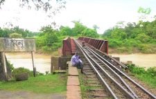 কুলাউড়ায় সুরমা মেইলের ইঞ্জিন বিকল, ৩ ঘন্টা পর সচল ট্রেন চলাচল