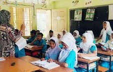 প্রাথমিক বিদ্যালয়ে মঙ্গলবার থেকে ১৯ দিনের ছুটি শুরু