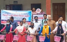মৌলভীবাজার ছাত্র-ছাত্রীদের মাঝে শিক্ষাবৃত্তি ও সাইকেল বিতরণ
