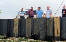   কুলাউড়া উপজেলার ফানাই নদীর পাড় ভাঙ্গনে ক্ষতিগ্রস্ত এলাকা পরিদর্শন-জেলা প্রশাসক