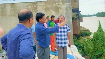 মনু নদীর পানি হঠাৎ বৃদ্ধি পাওয়ায় সতর্ক অবস্থানে জেলা প্রশাসন
