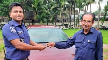 সদর থানায় চোরাইকৃত প্রাইভেট কার উদ্বার করে প্রকৃত মালিকের কাছে হস্তান্তর