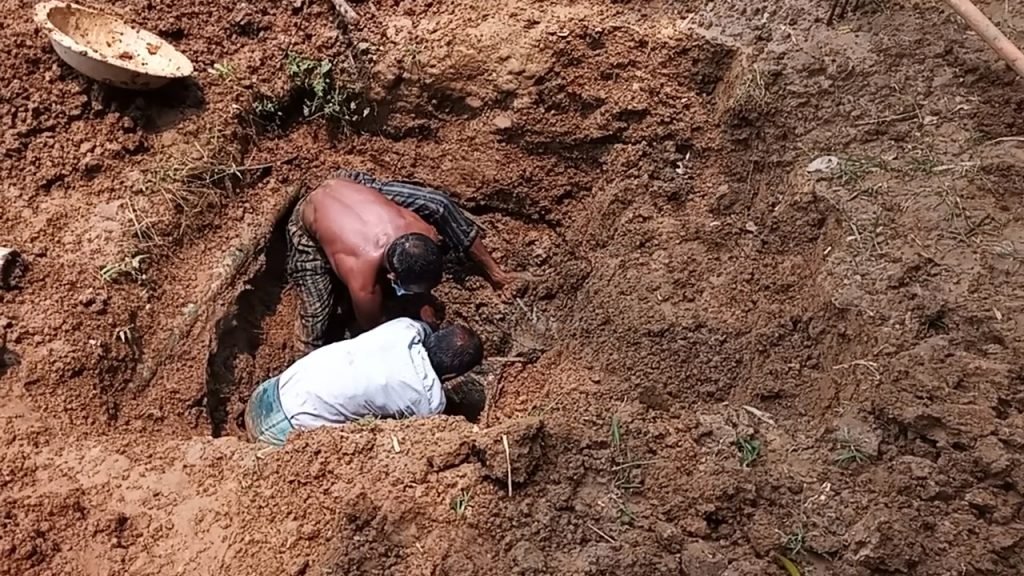 কমলগঞ্জে ৫মাস পর কবর থেকে যুবকের লাশ উত্তোলন