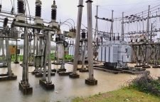 কুলাউড়ায় বন্যার পানি বাড়ায় বিদ্যুতের দুটি ফিডার বন্ধ ঘোষণা ! জুড়ী উপজেলা বিদ্যুৎহীন