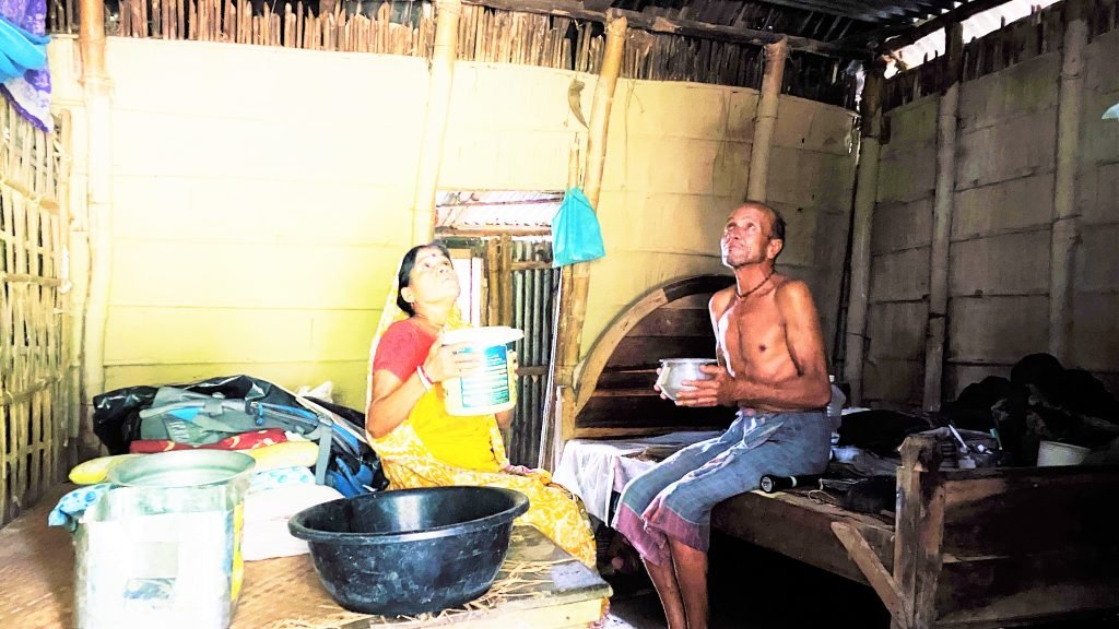 আসমানীরে দেখতে যদি তোমরা সবে চাও, রহিমদ্দির ছোট্ট বাড়ি রসুলপুরে যাও