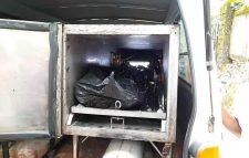 ফেসবুকে লাইভ করা নয়নের বাড়ীতে লাশ পৌছালে শোকের ছায়া নেমে আসে