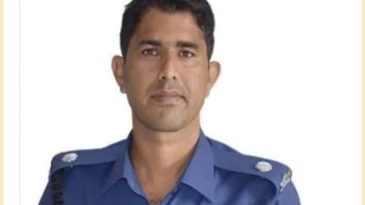 ছাত্রলীগ নেতাদের পেটানোয় অতিরিক্ত পুলিশ সুপার সহ ৫ পুলিশ সদস্যকে বদলী