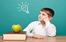 শিশুর বুদ্ধি বিকাশে যা খাওয়াবেন