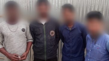 কদমতলীতে জুয়ার আসরে পুলিশের অভিযানে গ্রেপ্তার ৪
