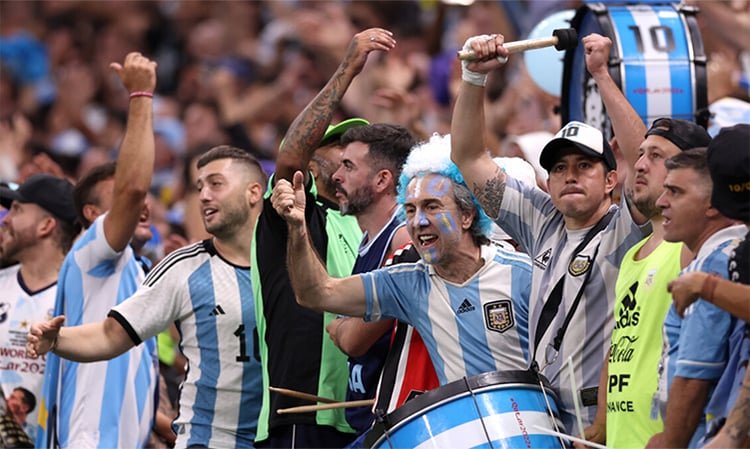 বিশ্বকাপে ‘হোম’ সমর্থনে উচ্ছ্বসিত আর্জেন্টিনা