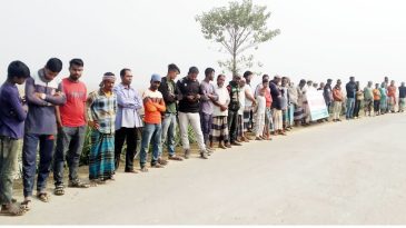 কমলগঞ্জে নালা খননের দাবিতে মানববন্ধন অনুষ্ঠিত