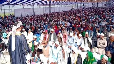 বরুণা মাদরাসার আন্তর্জাতিক ছালানা ইজলাছে লাখো মানুষের ঢল