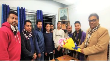ফ্রান্স বাংলা প্রেসক্লাবের  ও এটিএন বাংলার ফ্রান্স প্রতিনিধি সভাপতি দেবেশ বড়ুয়া টিটিএন কার্যালয় পরিদর্শন