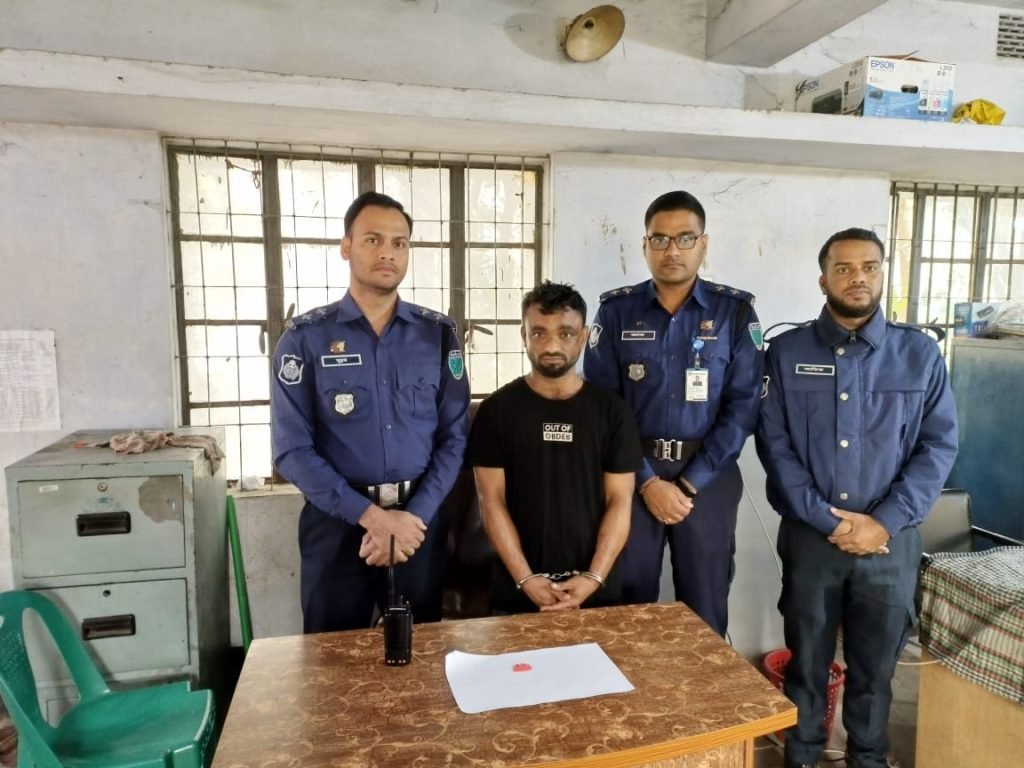 শ্রীমঙ্গলে ২৬ পিস ইয়াবাসহ মাদক ব্যবসায়ী আটক