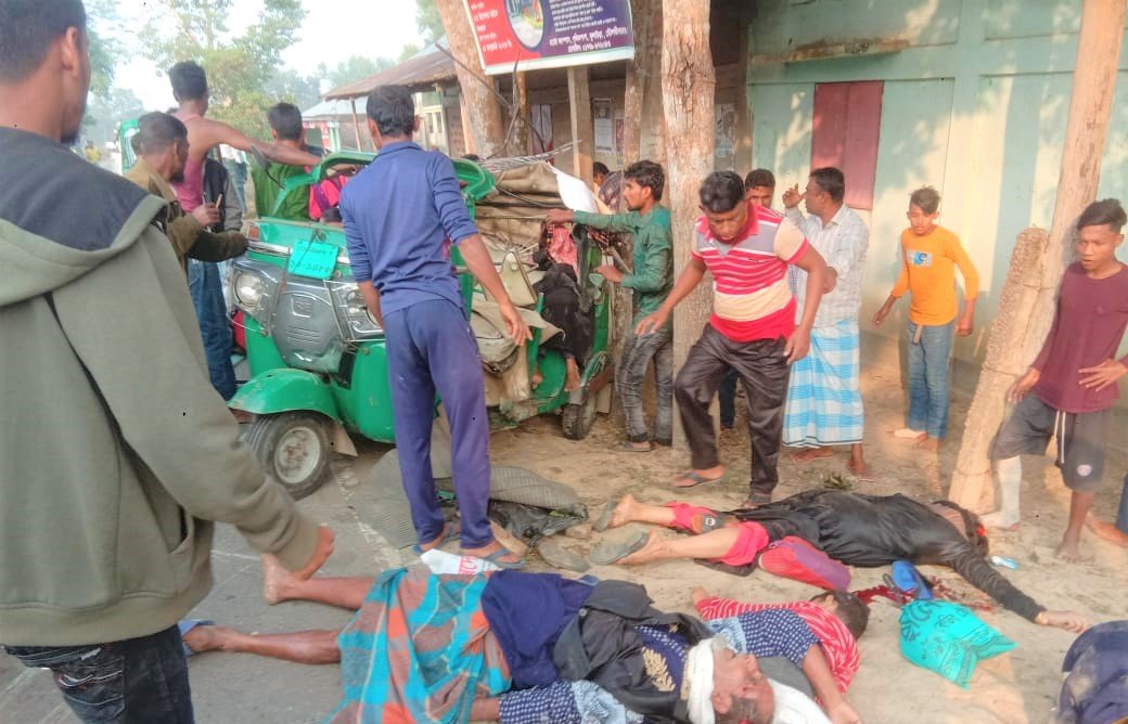 কুলাউড়ায়  সড়ক দুর্ঘটনায় শিশুর মৃত্যু, আশঙ্কাজনক ৭