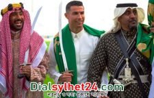 তলোয়ার হাতে, আরবীয় পোশাকে অন্য রোনালদো!