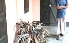 বড়লেখায় মামলা দিয়ে বাড়িছাড়া করে আসামীদের ঘরে বাদীর তালা!