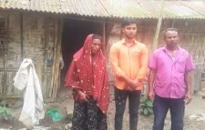 অর্থের অভাবে ভর্তি অনিশ্চিত মেধাবী ছাত্র প্রতিবন্ধির ছেলে দেলোয়ার হোসেন