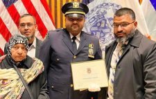 সাইফুল ইসলাম নিউইয়র্ক পুলিশের ক্যাপ্টেন পদে পদোন্নতি পেয়েছেন