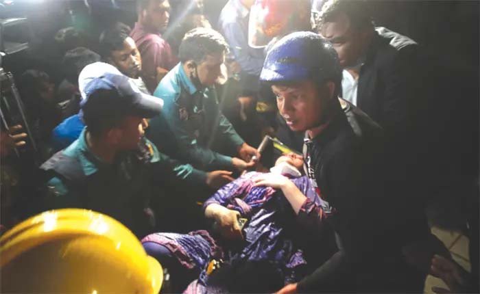 গুলশানে বহুতল ভবনে আগুন, মৃত্যু ১