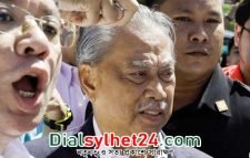 মালয়েশিয়ার সাবেক প্রধানমন্ত্রী মুহিদ্দিন ইয়াসিন গ্রেপ্তার