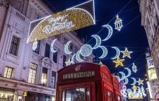 ইতিহাসে প্রথমবার বর্ণিল সাজে রমজানকে স্বাগত জানাচ্ছে লন্ডন