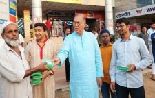 শ্রীমঙ্গল উপজেলা প্রশাসনের ইফতার বিতরণ কার্যক্রমের প্রশংসা উপজেলা জুড়ে