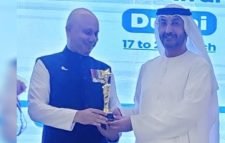 দুবাইয়ে গ্লোবাল ইয়ুথ লিডারশিপ পদক গ্রহণ করলেন কুলাউড়ার সাদরুল