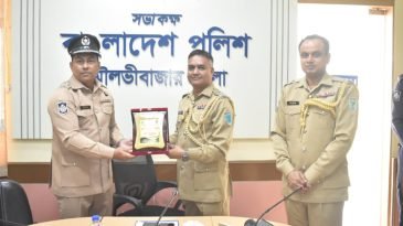 জেলা পুলিশের মাসিক অপরাধ সভা অনুষ্ঠিত, সেরা থানা-অফিসারদের পুরস্কার প্রদান