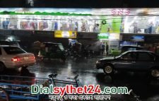 শিলাবৃষ্টিতে শীতল হলো নগর