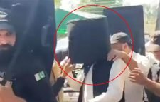 বুলেটপ্রুফ বালতিতে মাথা ঢেকে আদালতে গেলেন ইমরান