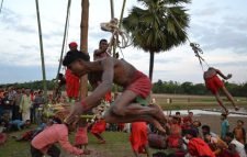 চড়ক পূজা ও মেলা আজ শুরু