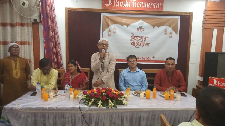 লাল তীর সীড লিমিটেড শ্রীমঙ্গল ডিভিশন অফিস কর্তৃক আয়োজনে  ইফতার মাহফিল ও দোয়া মাহফির অনুষ্ঠিত