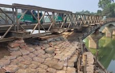 ফের ঝুঁকিতে ধলাই সেতু