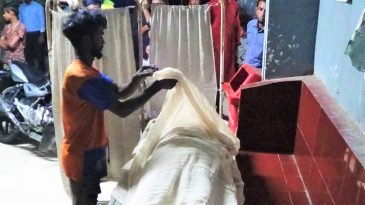 শ্রীমঙ্গলে তুচ্ছ ঘটনাকে কেন্দ্র করে কুদালের কুপে নারী নিহত: ৪ জনকে আটক করেছে পুলিশ