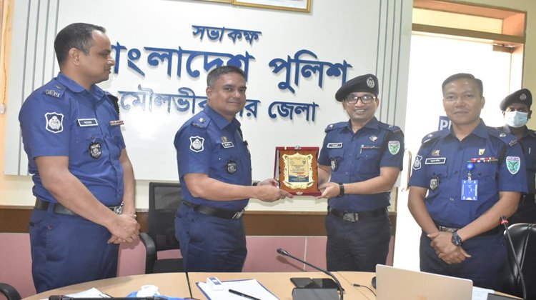 জেলা পুলিশের মাসিক অপরাধ সভা অনুষ্ঠিত শ্রেষ্ঠ থানা ও অফিসারদের পুরস্কার প্রদান