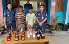 জৈন্তাপুর থানা পুলিশ অভিযানে ২১ বোতল বিদেশি মদসহ ০২ জন মাদক ব্যবসায়ী গ্রেফতার
